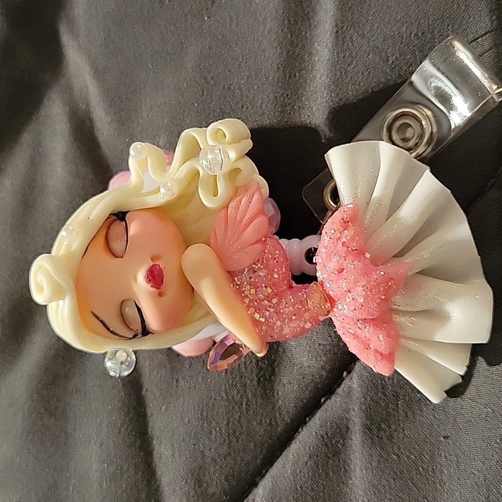 Badge reel